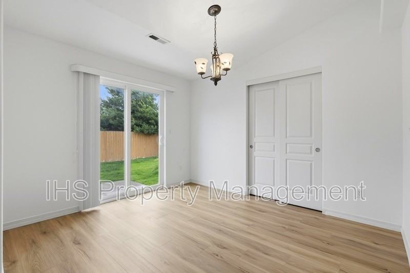 5619 Coppercap Mountain Ln - Photo 7 of 21