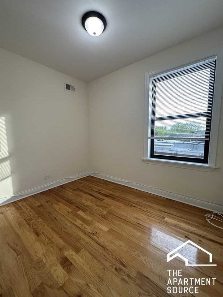 343 Park Ave #3 - Photo 7 of 9