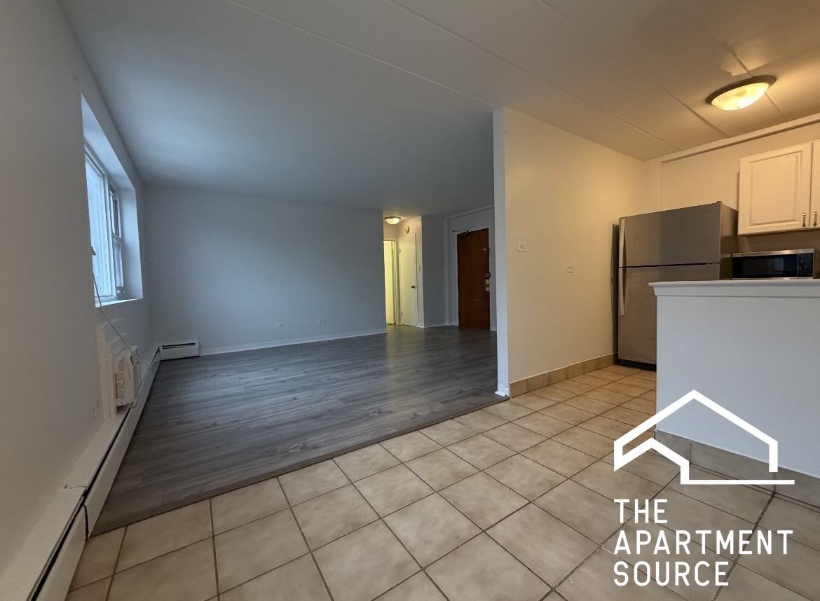 2025 W Granville Ave #305 - Photo 7 of 14