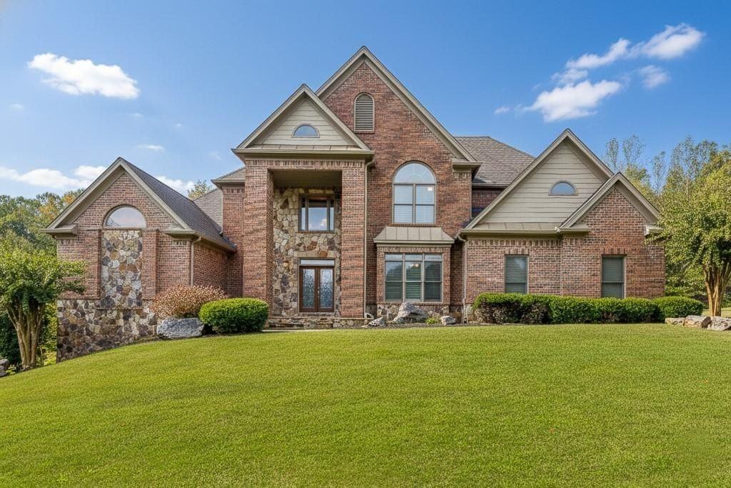 940 Chateau Forest Rd