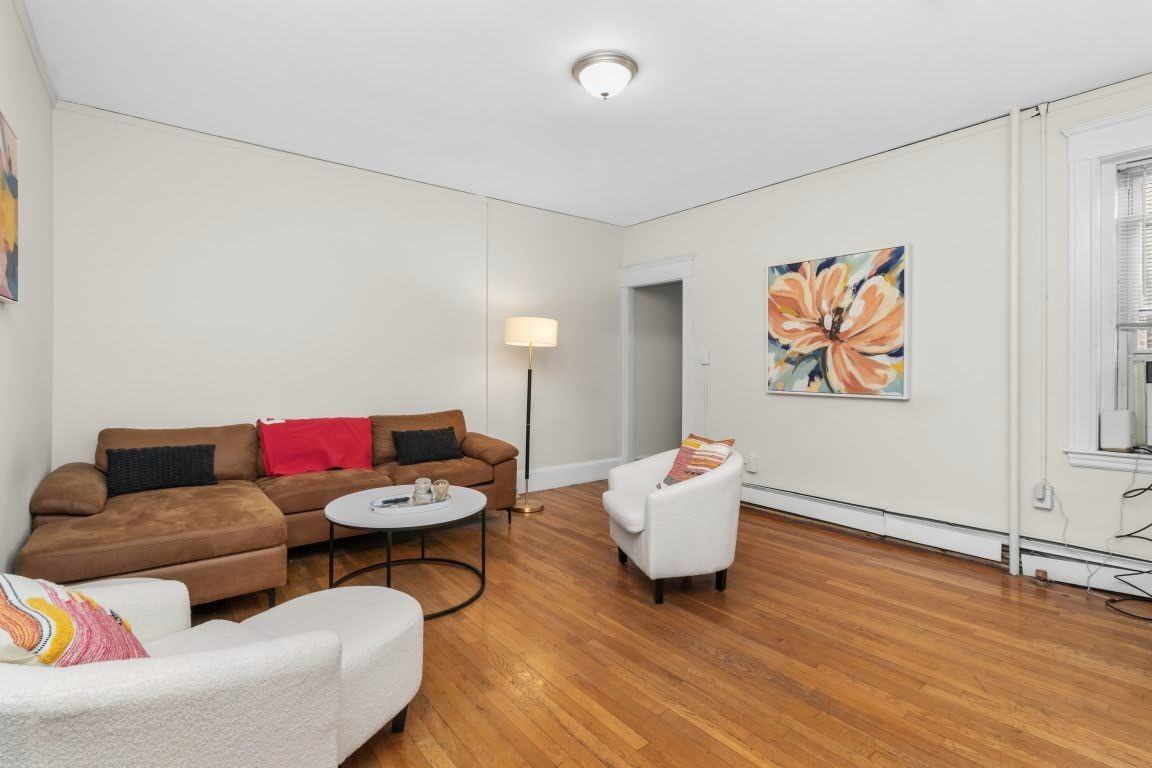 489 E Broadway - Photo 2 of 15