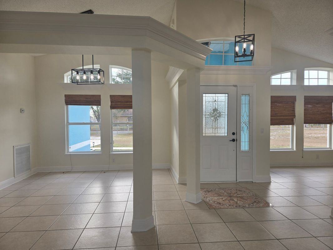 3190 Lori Ct - Photo 5 of 20