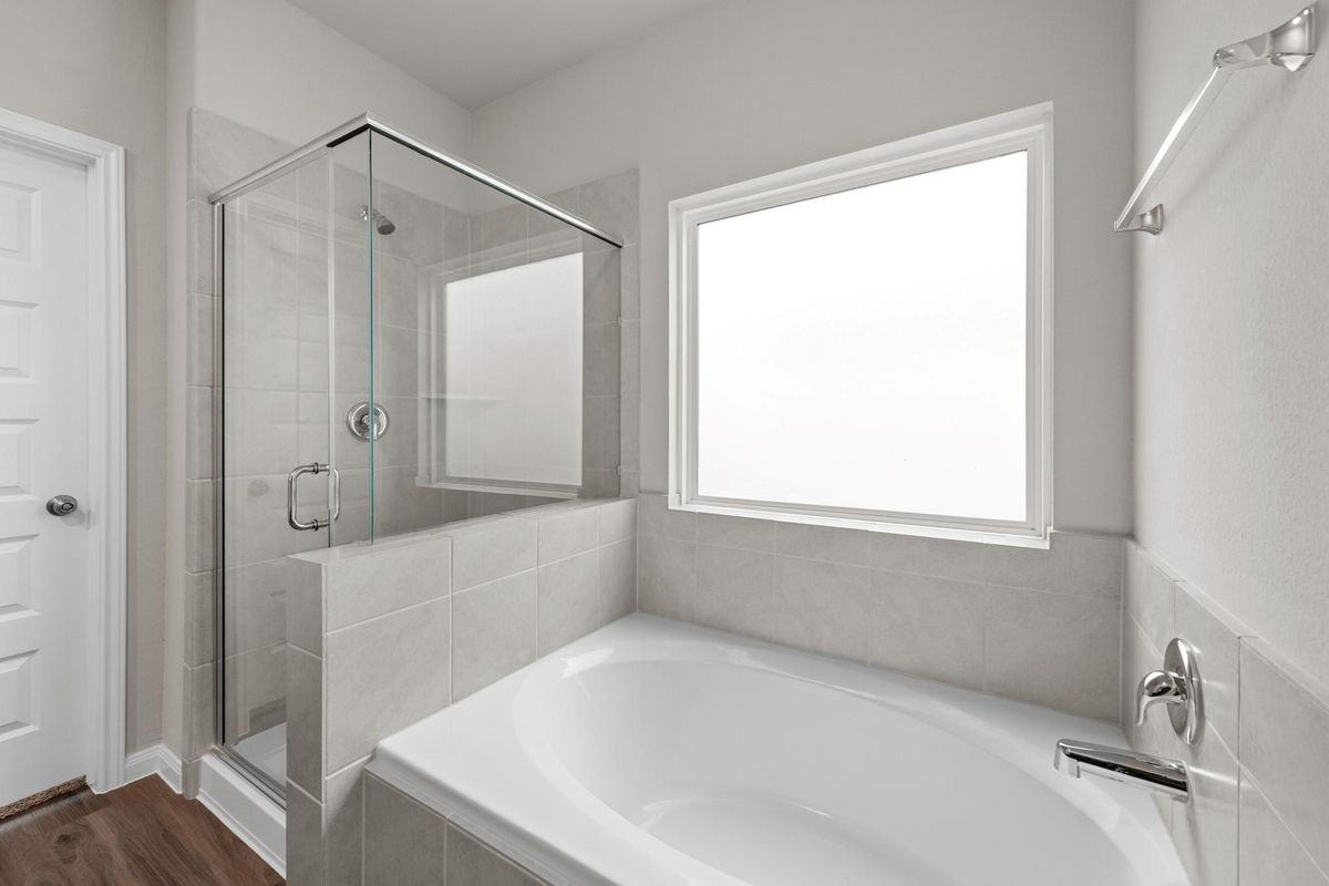 13820 Goldeye Dr - Photo 3 of 5
