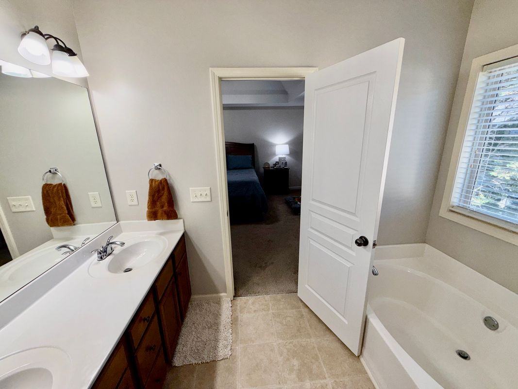 417 Belmont Way - Photo 6 of 27