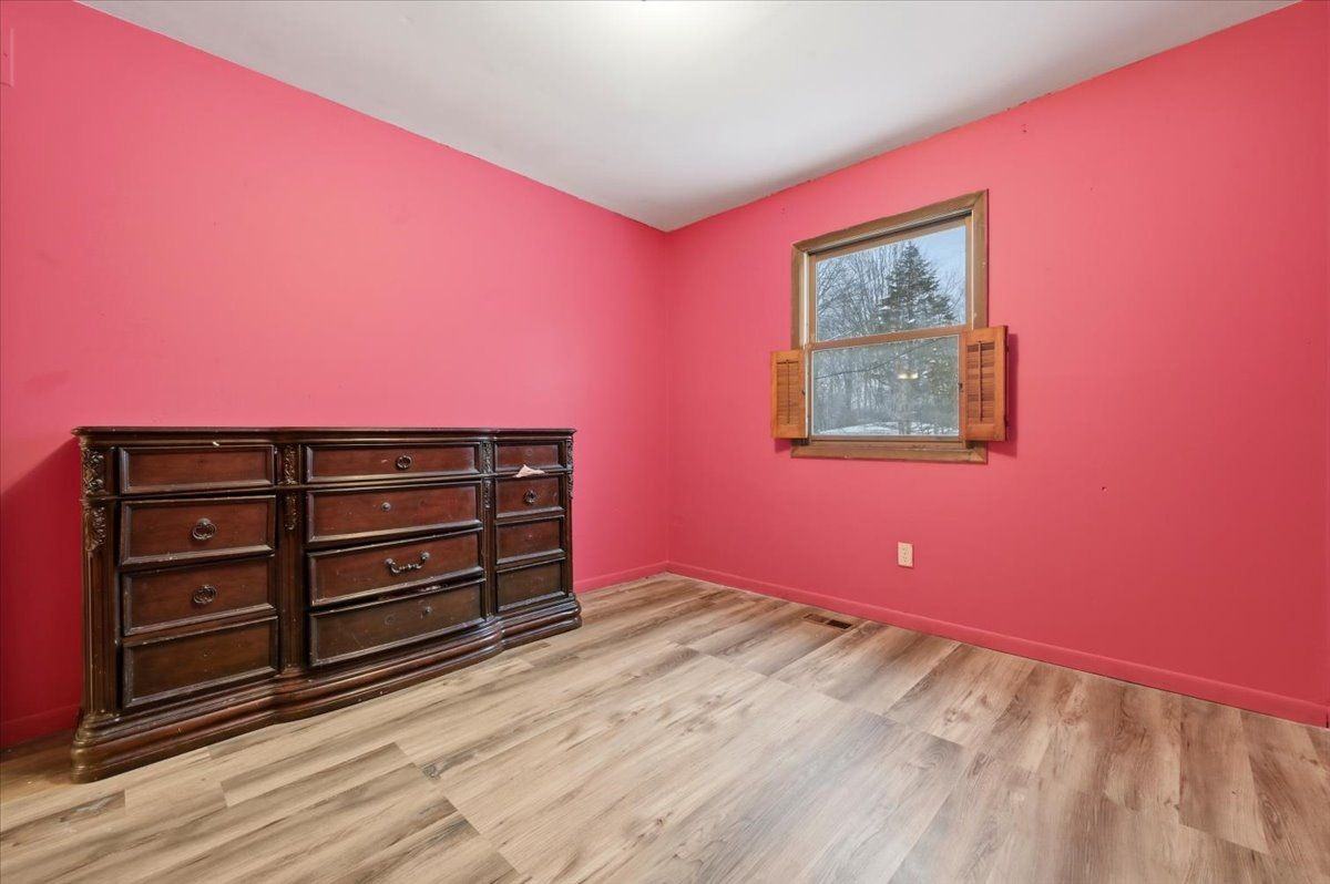 21428 Lundy Dr - Photo 2 of 13