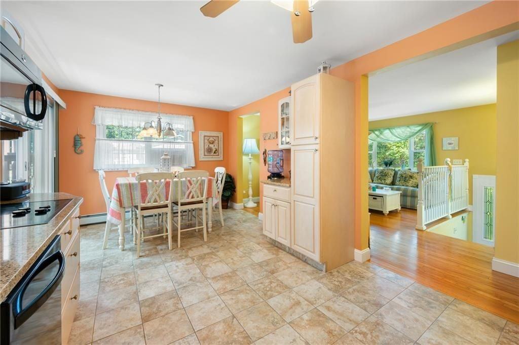 24 Quannacut Rd - Photo 5 of 21