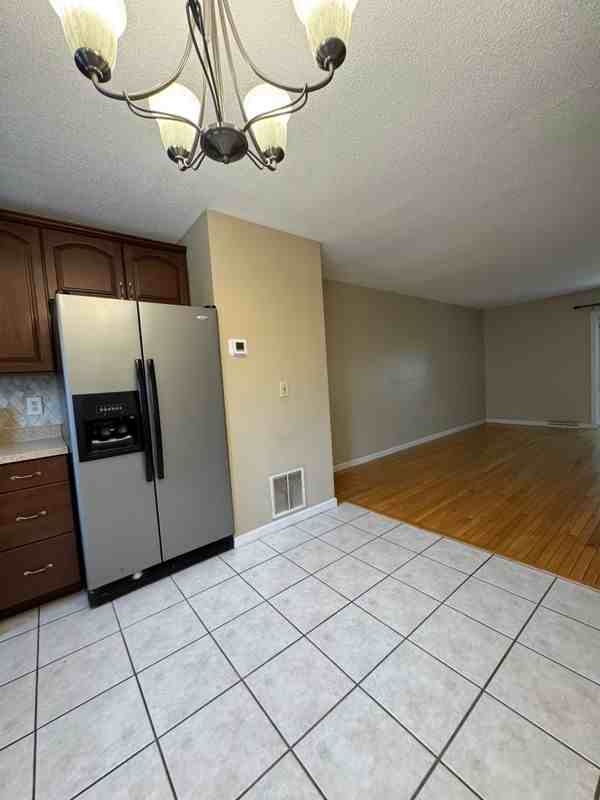 41 Waters Edge Dr - Photo 3 of 12