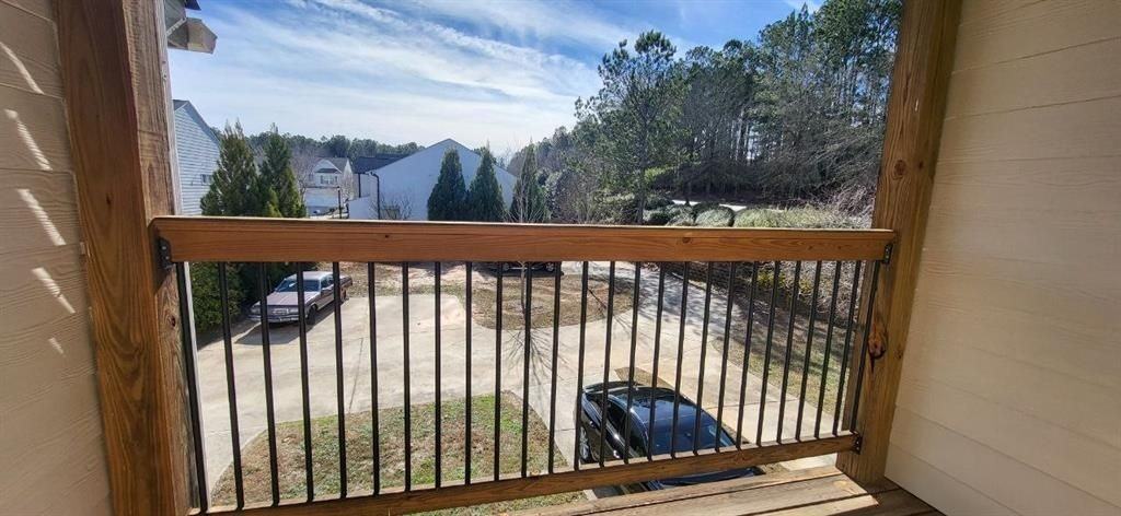 45 Newnan Lakes Dr - Photo 3 of 40