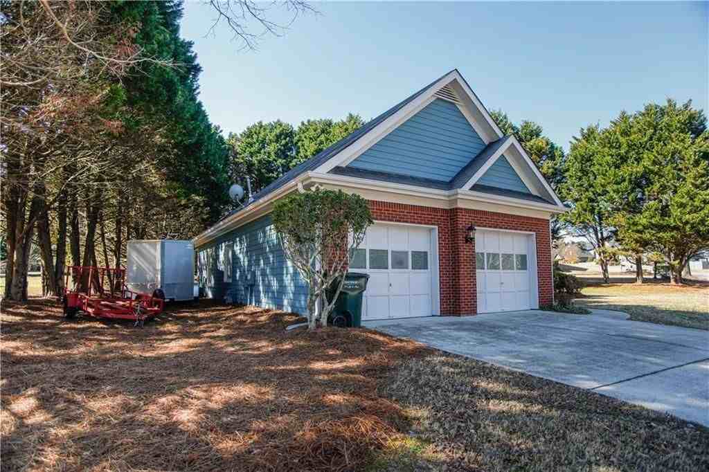 3875 Spring Manor Ct - Photo 2 of 23