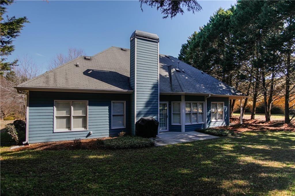 3875 Spring Manor Ct - Photo 4 of 23