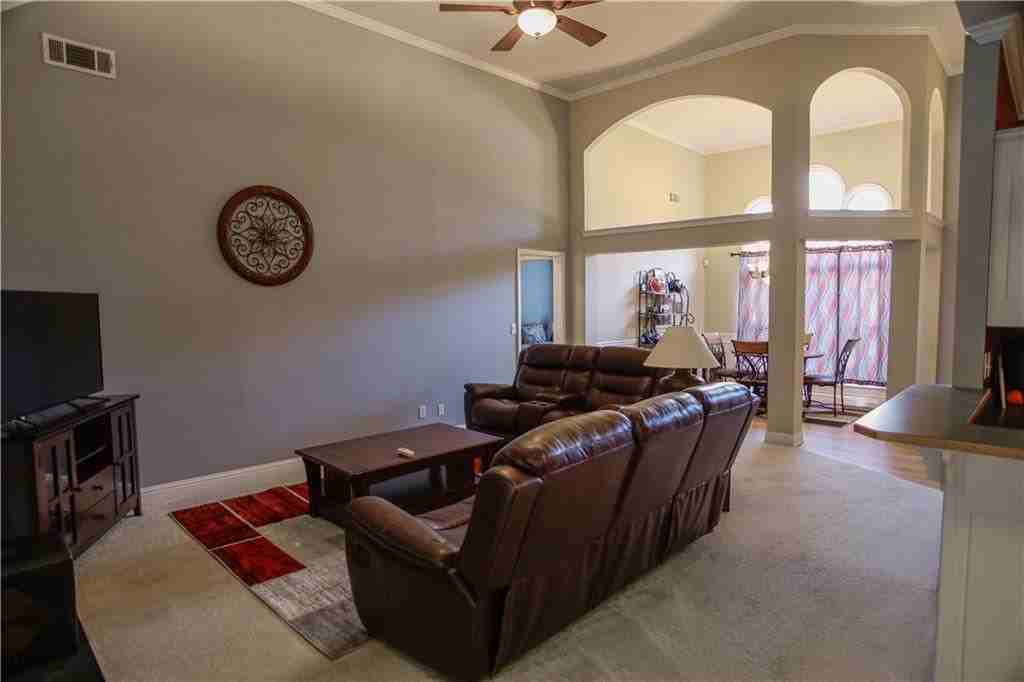 3875 Spring Manor Ct - Photo 7 of 23