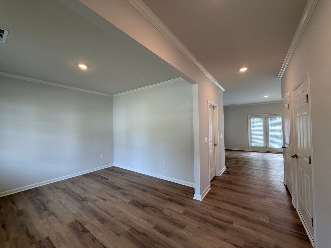 127 Biltmore Pl - Photo 3 of 24