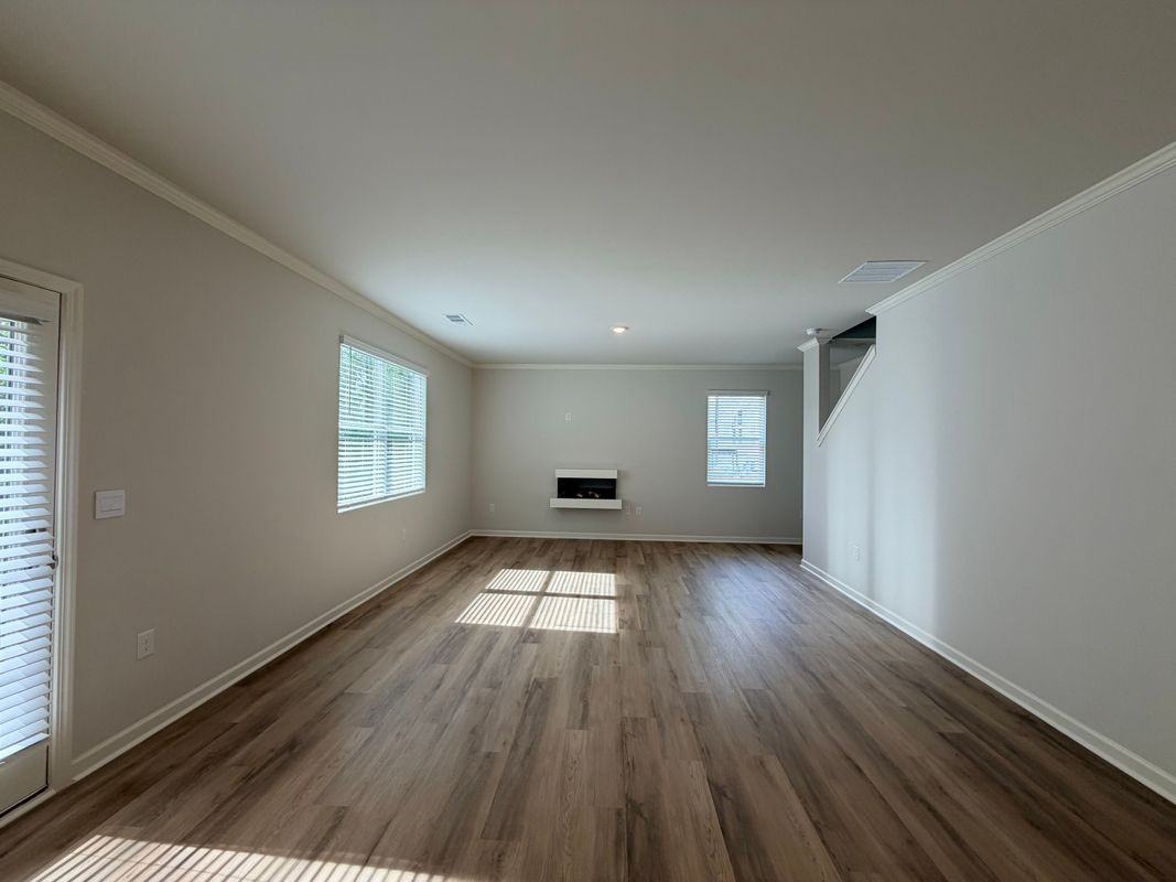 127 Biltmore Pl - Photo 4 of 24