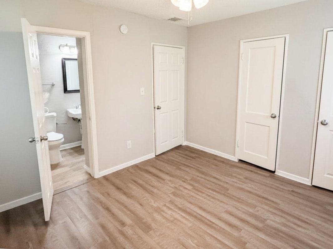 5222 Northridge Dr - Photo 6 of 10