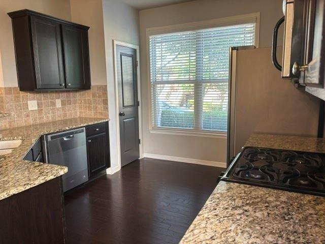 4441 Lassen Ct - Photo 4 of 17