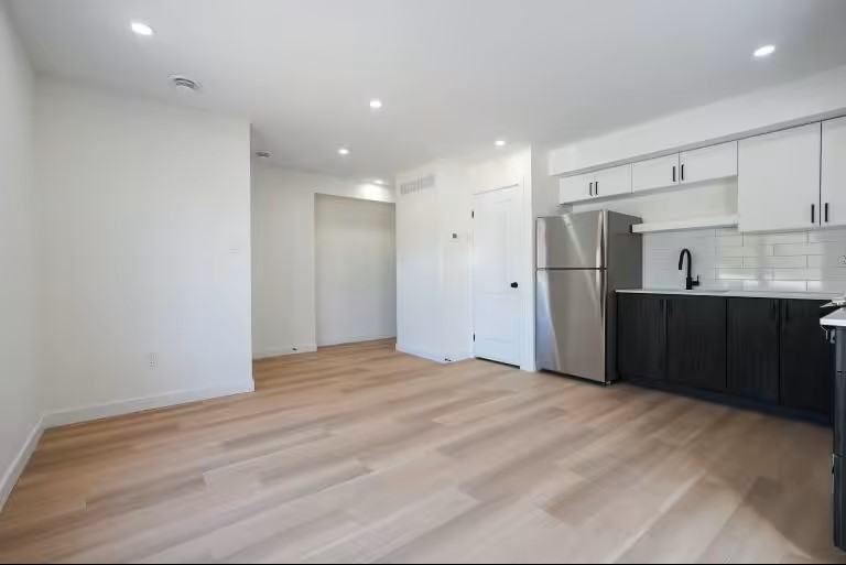 325 Thompson Road #3 - Photo 7 of 13