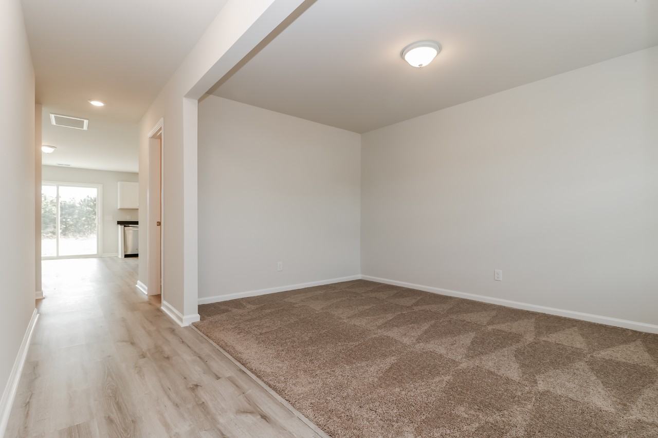 427 Tondee Way - Photo 6 of 21
