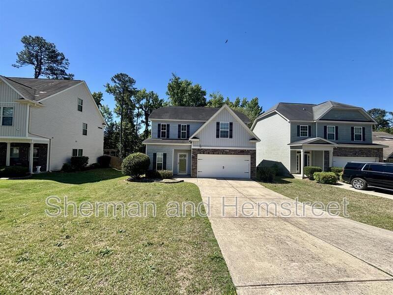 1426 Collins Dr - Photo 3 of 27