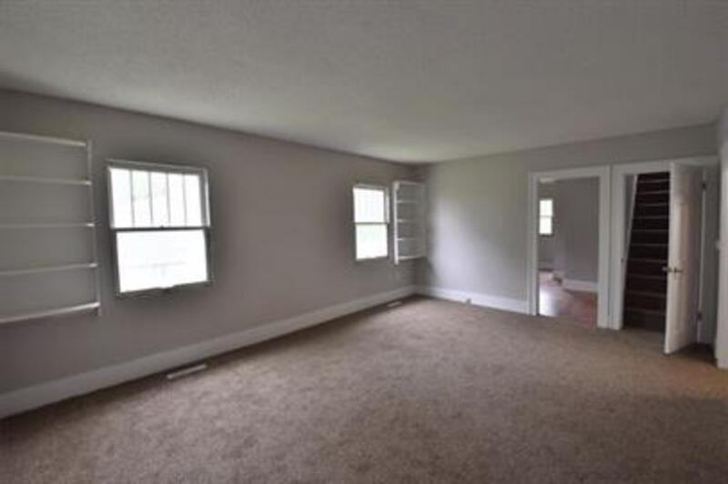 1670 11th St Nw - Photo 4 of 15
