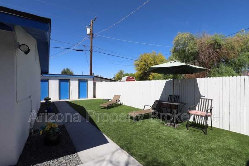 9603 N 5th St #B - Photo 3 of 15