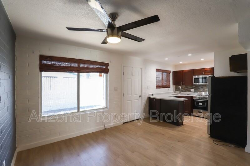 9603 N 5th St #B - Photo 4 of 15