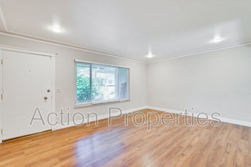 681 Harvard Ave - Photo 7 of 31