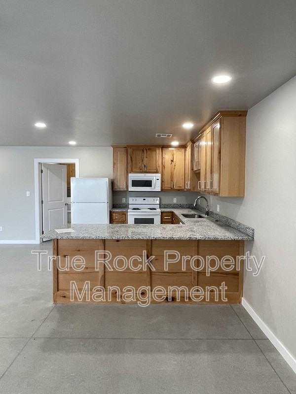 13807 County Road 3592 - Photo 3 of 12