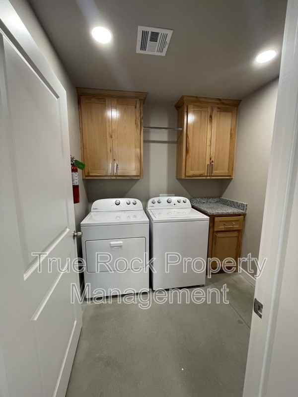 13807 County Road 3592 - Photo 4 of 12