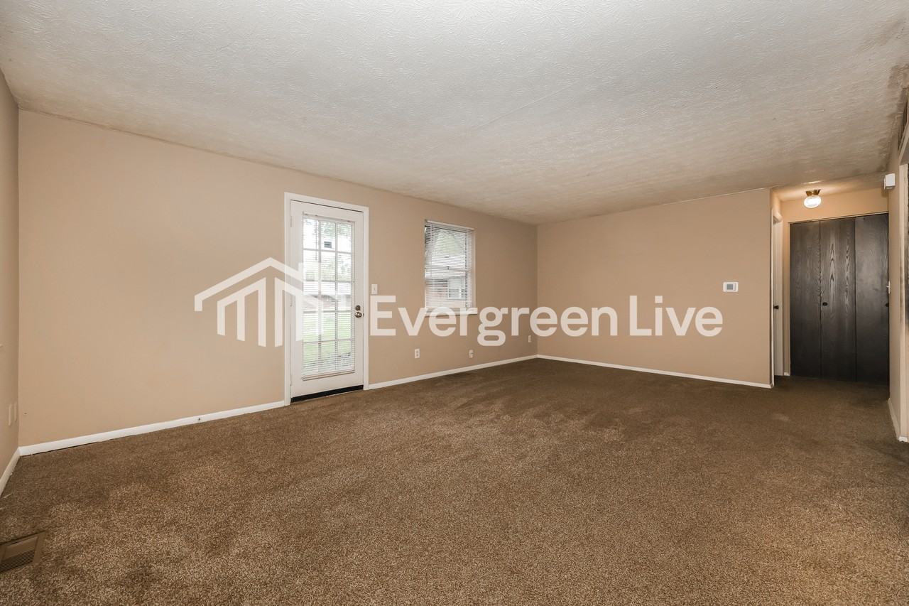 8184 Mount Mckinley Dr - Photo 3 of 15