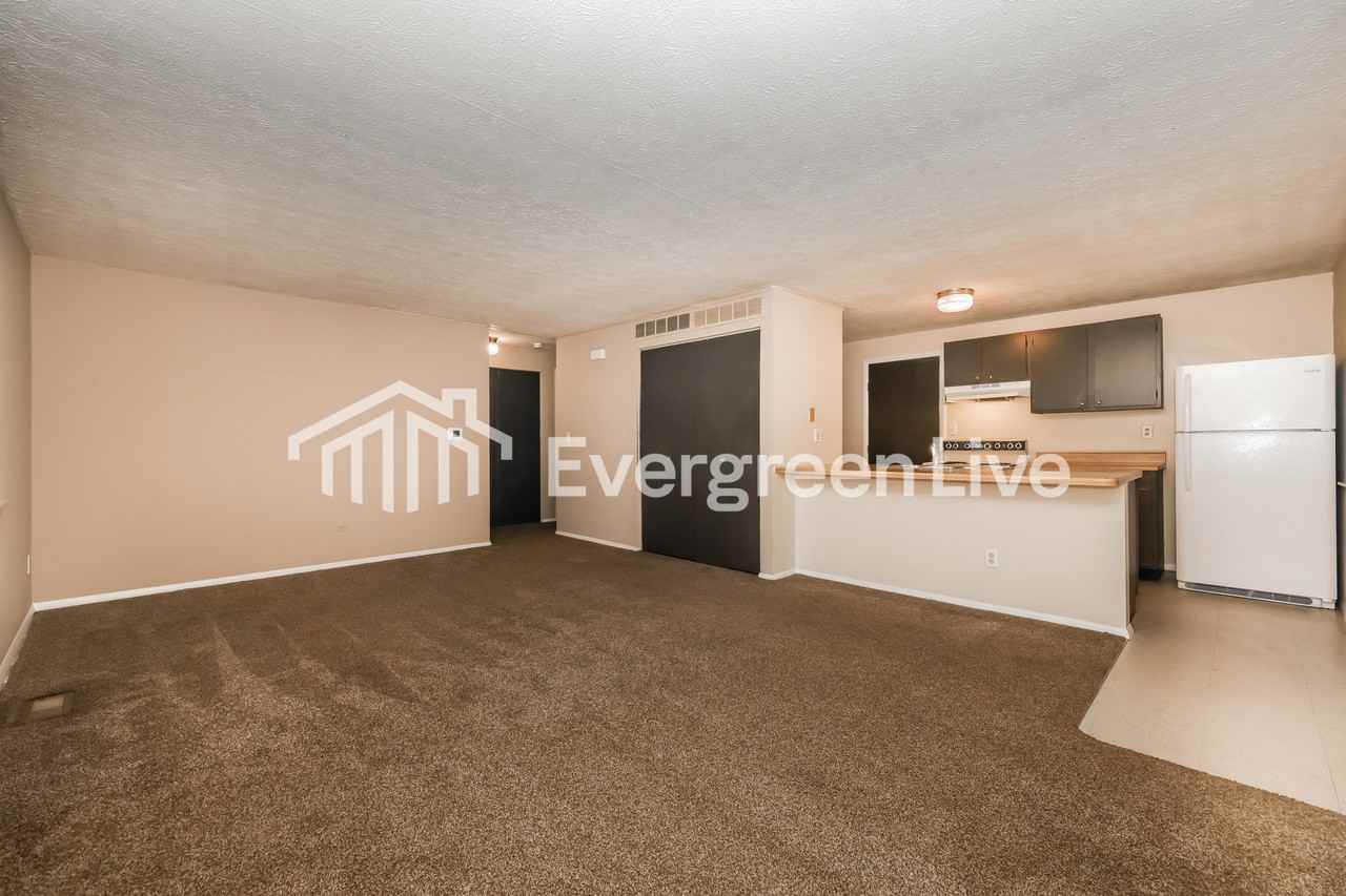 8184 Mount Mckinley Dr - Photo 4 of 15