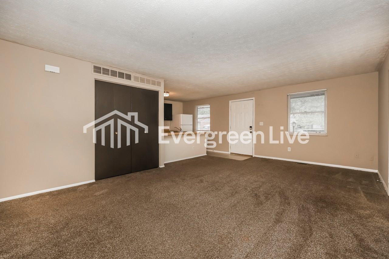 8184 Mount Mckinley Dr - Photo 5 of 15