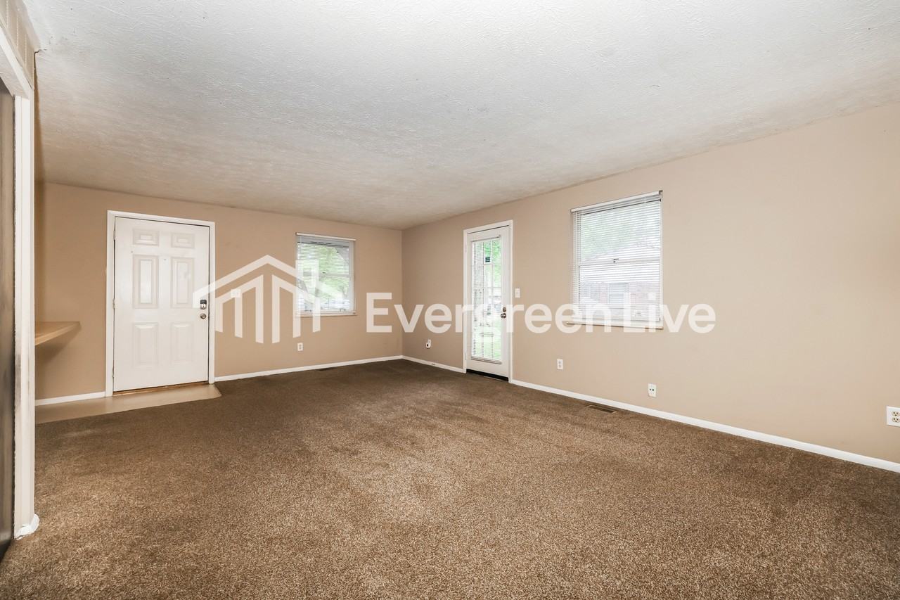 8184 Mount Mckinley Dr - Photo 6 of 15