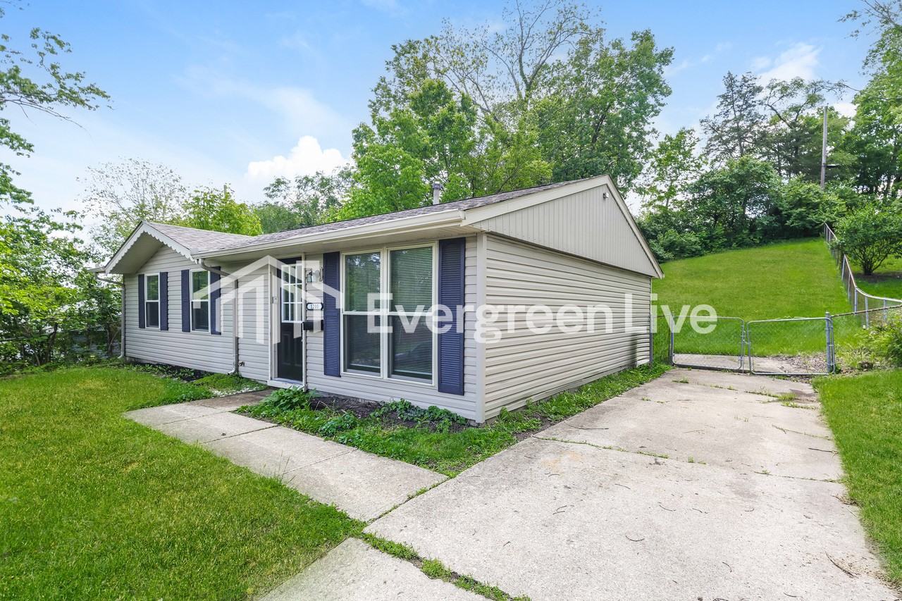 1200 Primrose Dr - Photo 2 of 15