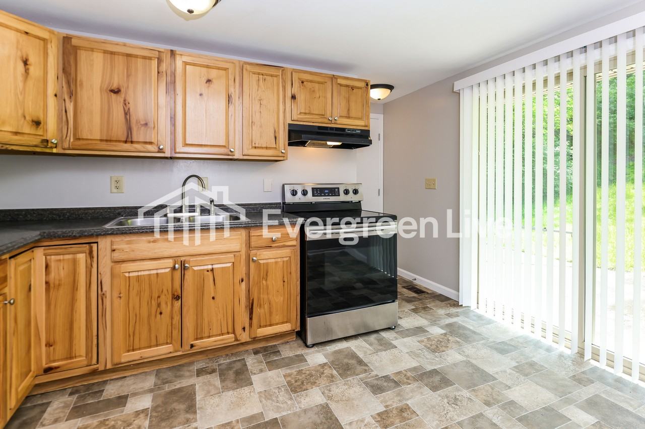 1200 Primrose Dr - Photo 5 of 15