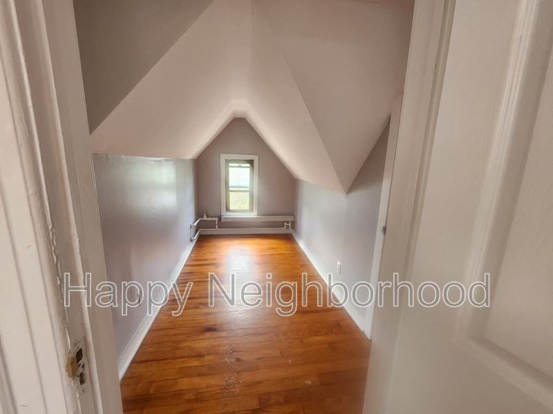 130 Bradley Avenueunit - Photo 5 of 15