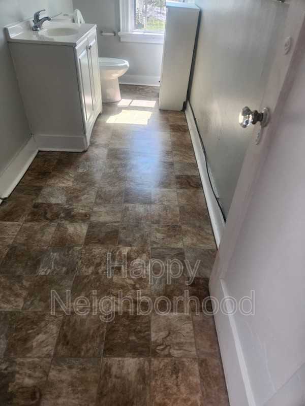 130 Bradley Avenueunit - Photo 6 of 15