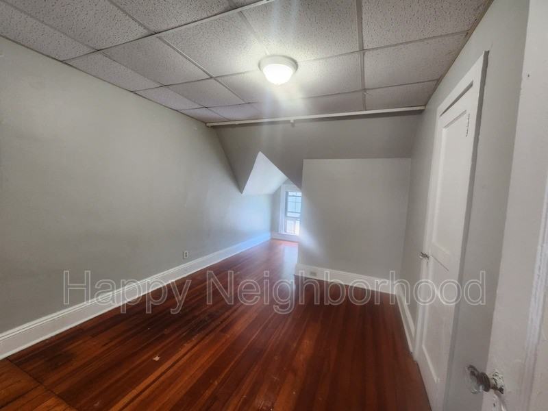 130 Bradley Avenueunit - Photo 7 of 15