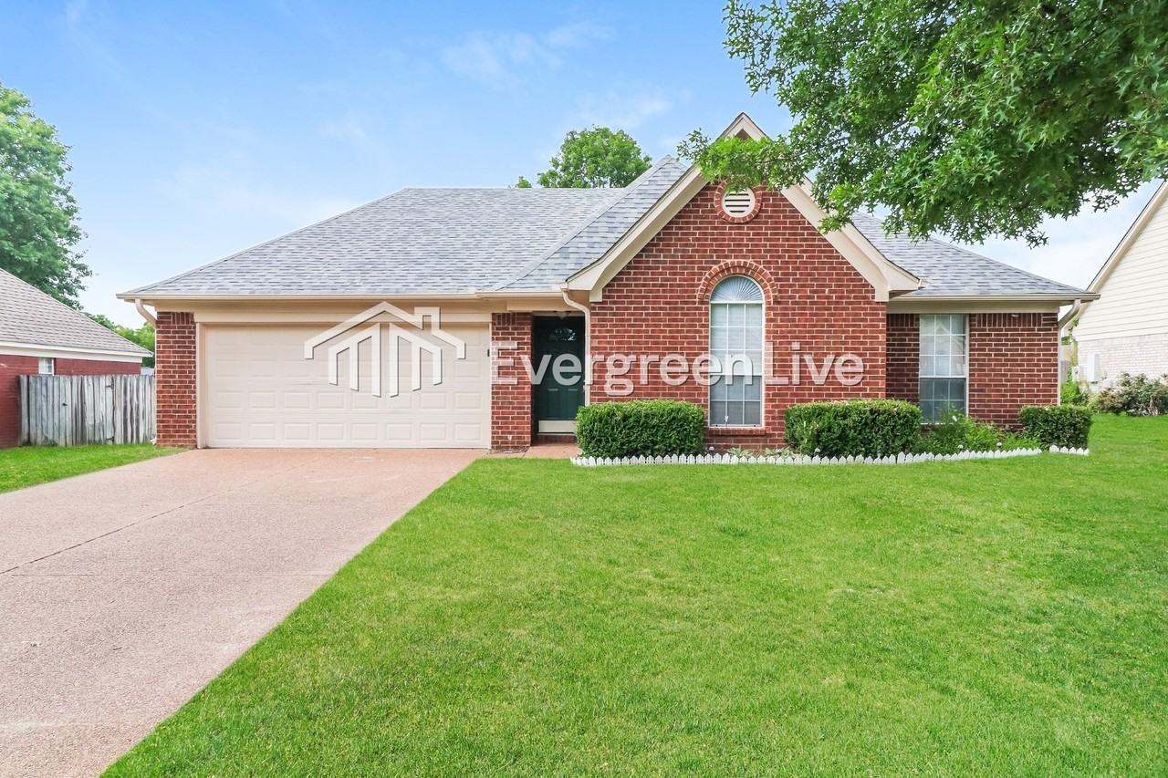 25 Spring Valley Dr - Photo 2 of 22