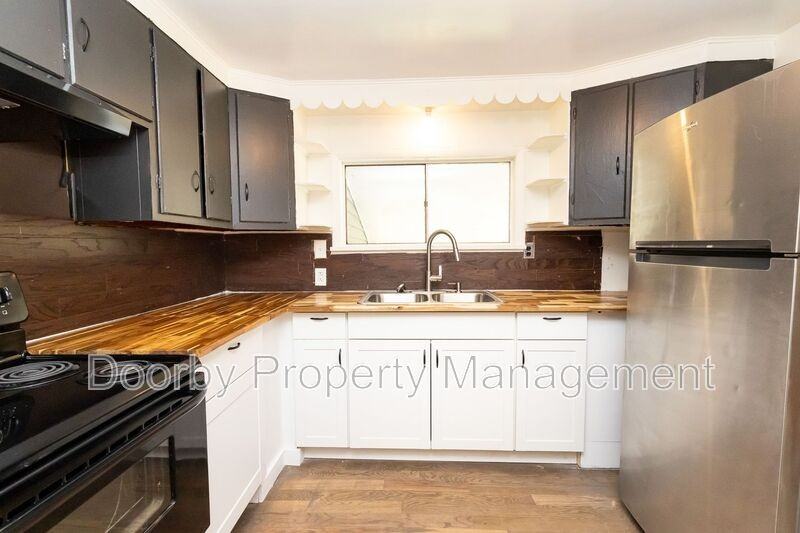 5270 Rotary Dr - Photo 2 of 21