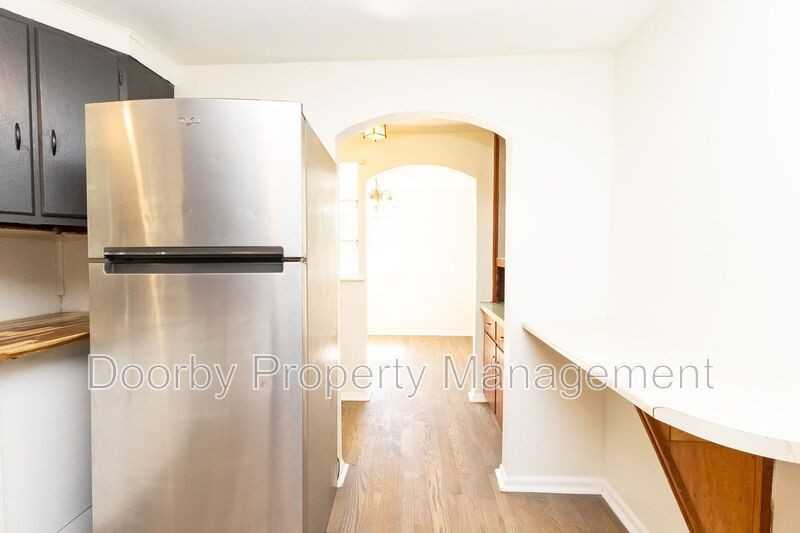 5270 Rotary Dr - Photo 3 of 21