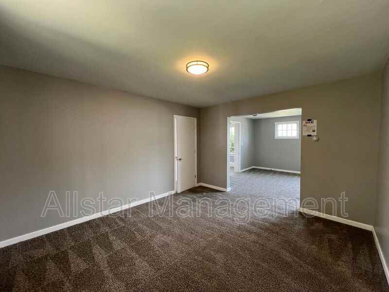 4859 E 97th St #DOWN - Photo 4 of 20