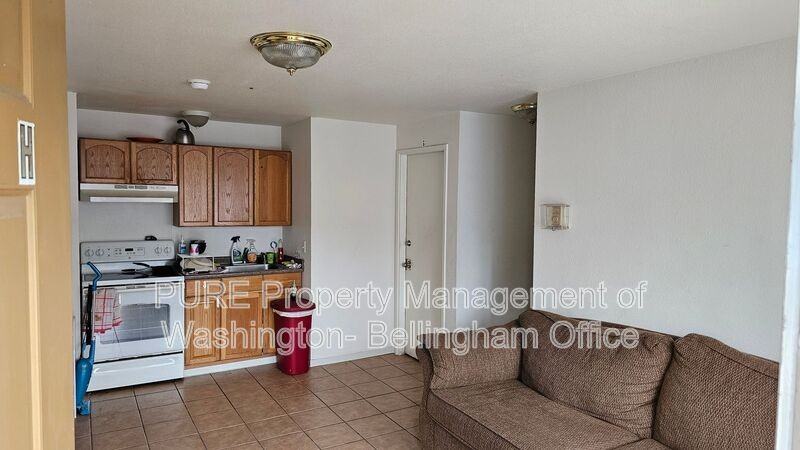 1009 22nd St #E - Photo 2 of 6