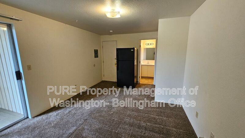 1009 22nd St #E - Photo 3 of 6