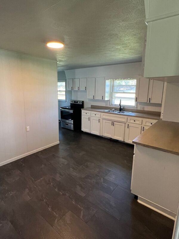 908 W Jean St - Photo 7 of 23