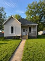 featured image of 1112 E Locust St