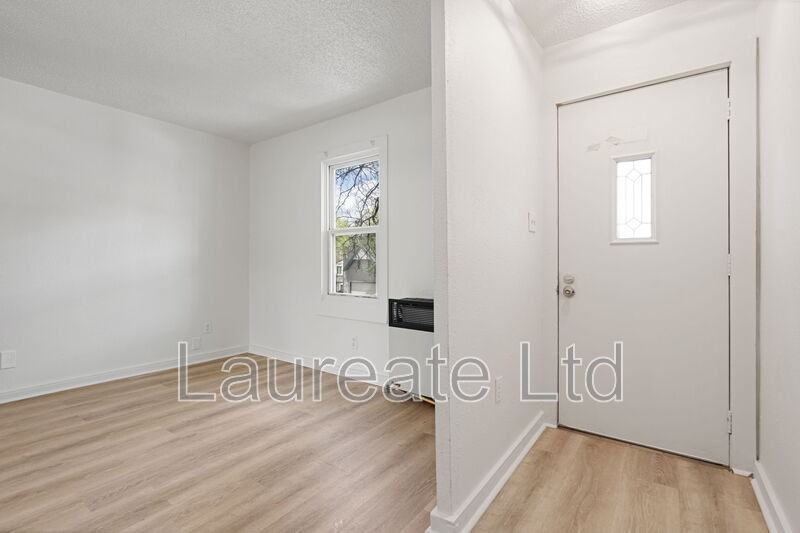 2631 W Pikes Peak Ave - Photo 2 of 19
