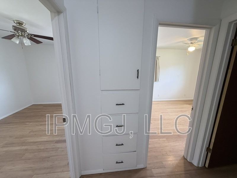 418 Main St - Photo 5 of 18
