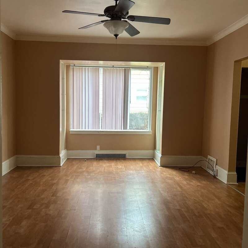 1505 Union Ave - Photo 2 of 9