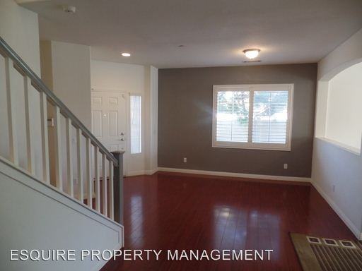 446 Dylan Dr - Photo 3 of 20