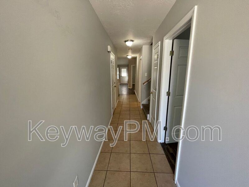 445 Northrop Pl - Photo 3 of 12